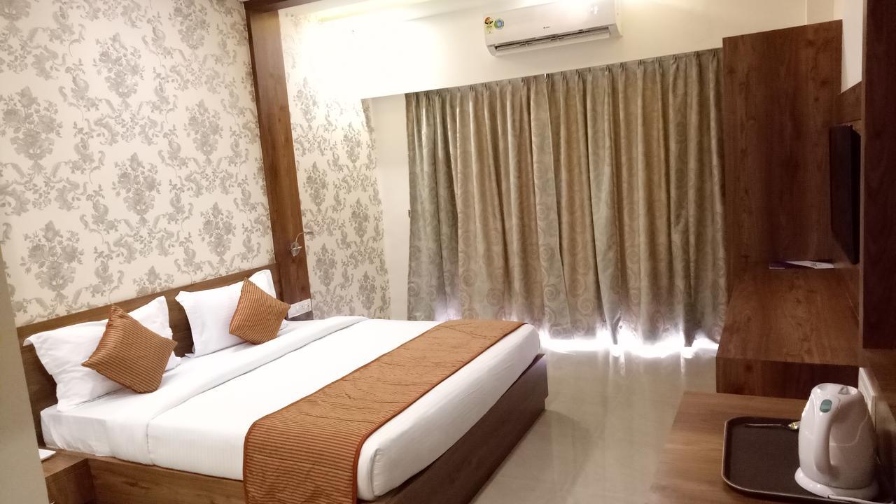 Swati Svasti 3B Hotel Dwārka Exterior foto